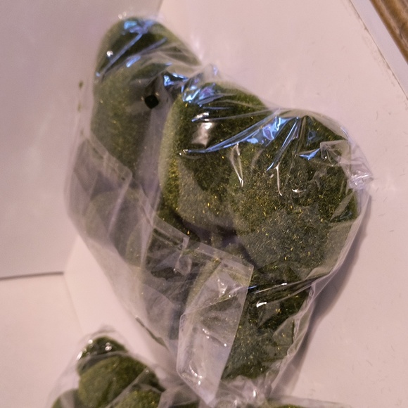 98 Fake moss stone rock flocking artificial bundle of 3 bags assorted sizes - Picture 3 of 3